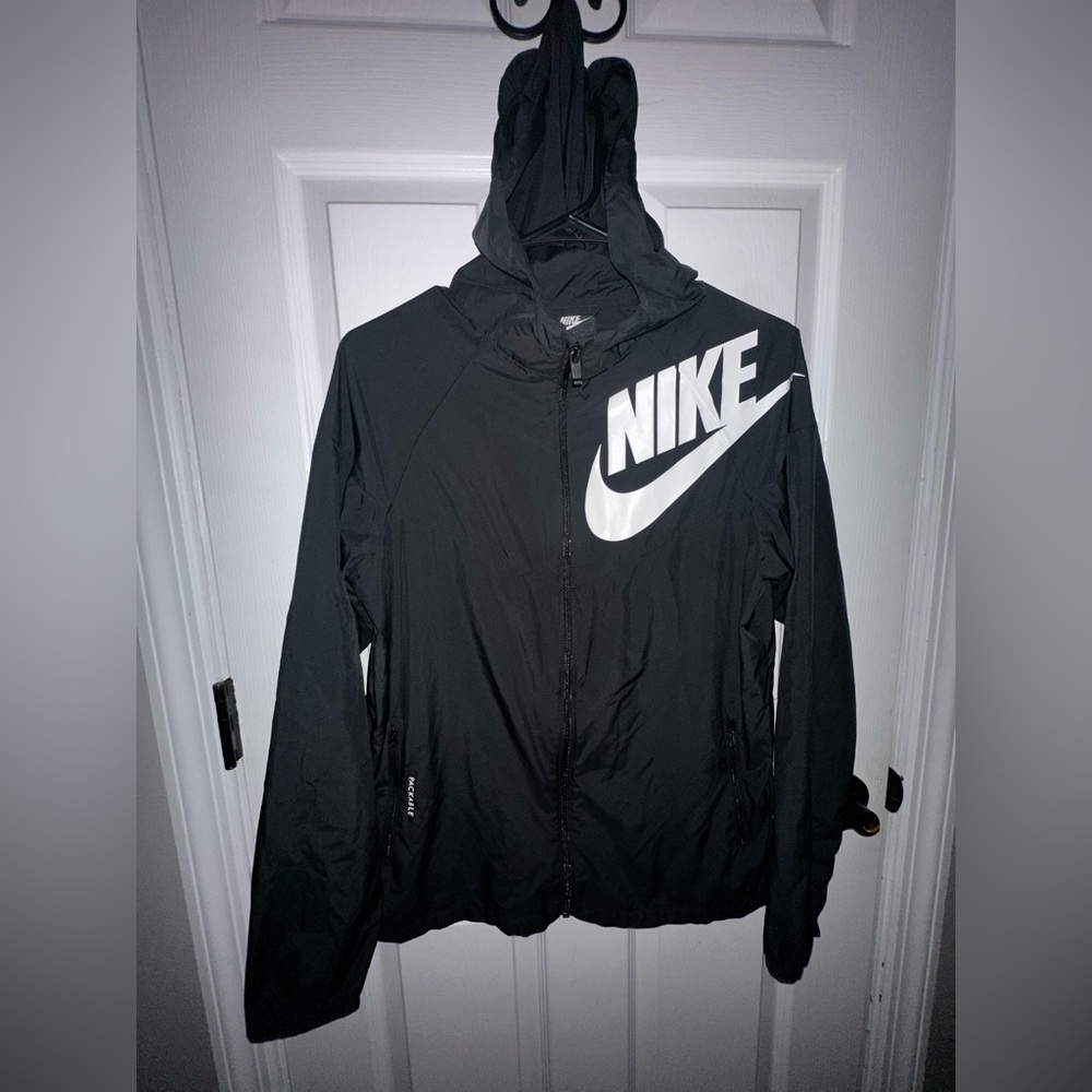 Boy’s Nike XL loose fit packable jacket. EX condition see pics
